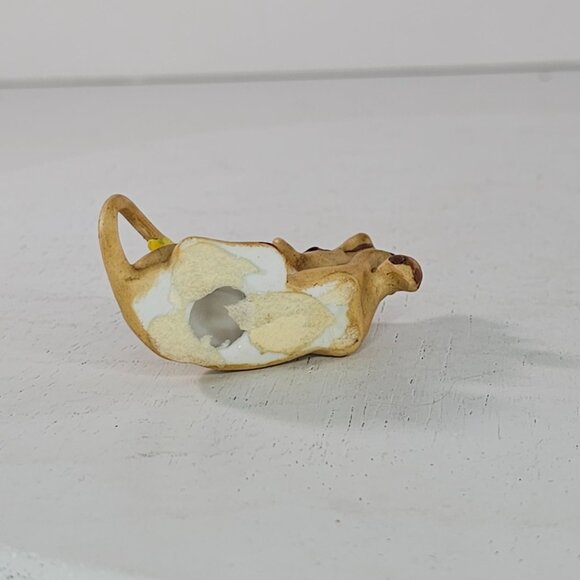 Vintage Freeman George Good Lioness Female Lion Figurine Yellow Bow Miniature - Picture 5 of 8